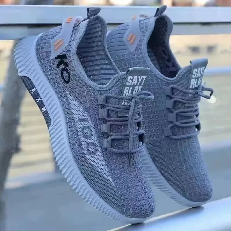mens lightweight running sneakers